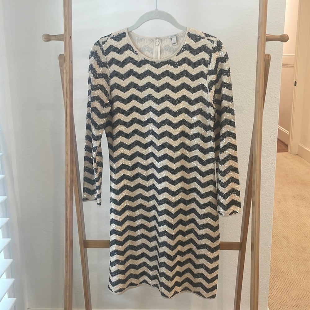 Jcrew. Size XS. Black+cream chevron sequin dress. Long sleeve